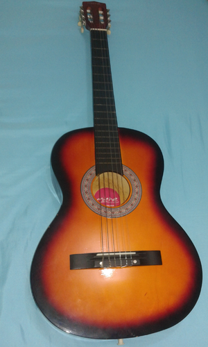 GUITARRA ACUSTICA a la VENTA