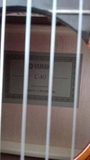 Guitarra Yamaha C40 como nueva