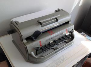 Maquina de escribir para invidentes