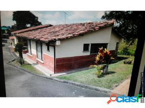 VENTA CASA CAMPESTE ARMENIA