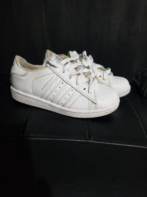 Tenis Adidas Niño Talla 28