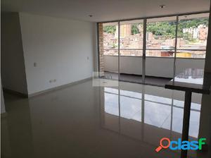 Apartamento en venta en Envigado sector la Paz