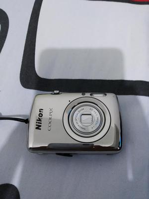Mini Camara Digital Nikon