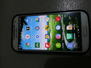 Se vende celular Samsung S4 grande