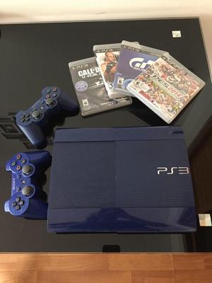 PlayStation3 con dos controles y juegos