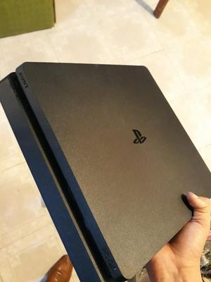 Vendo Ps4 Slim Hermosa Como Nueva