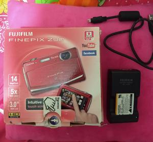 Se Vende Camara Fujifilm Finepix Z90