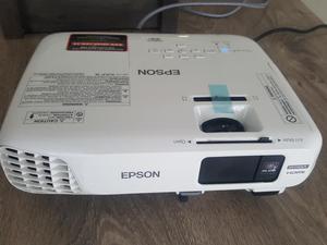 Video Beam Epson Powerlite W18
