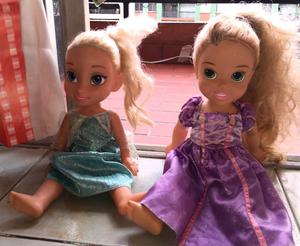 Muñecas Frozen Y Rapunzel 2 por 1