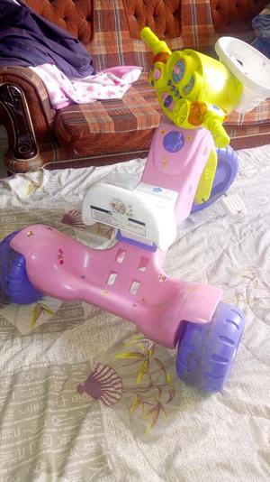 Se Vende Triciclo Fisher Price Usado