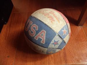 vendo balon de basquet en perfecto estado y barato