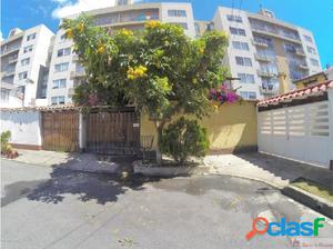 Casa en Villa del Prado mls18-657RCD