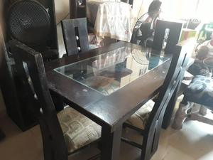 Se vende comedor de 4 puestos