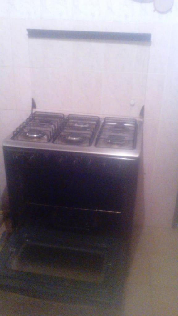Estufa de 6 hornillas con horno