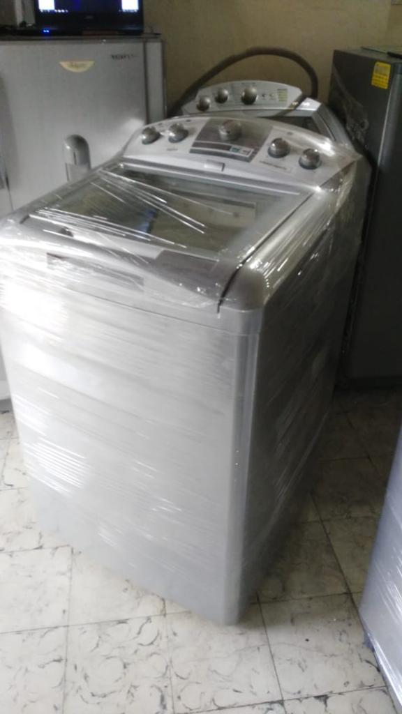 Lavadora Mabe 34 Libras, de Perilla,