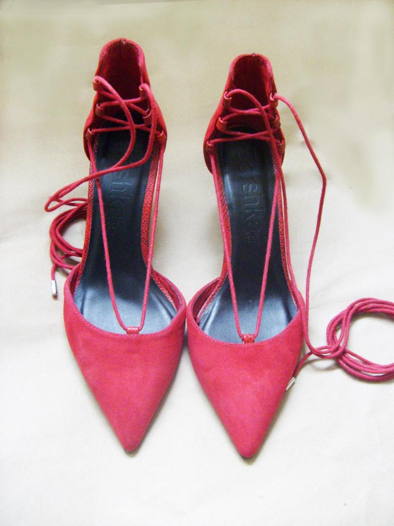 Zapatos Bershka Color rojo Cereza NUEVOS