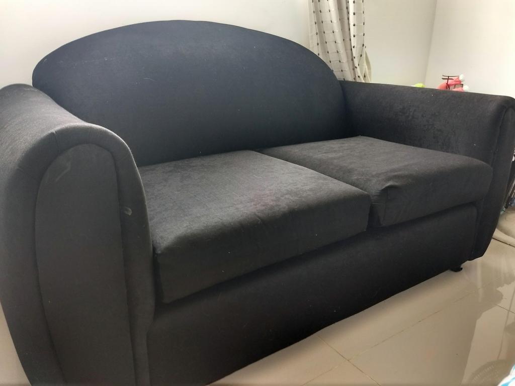 SOFA DOS PUESTOS NEGRO