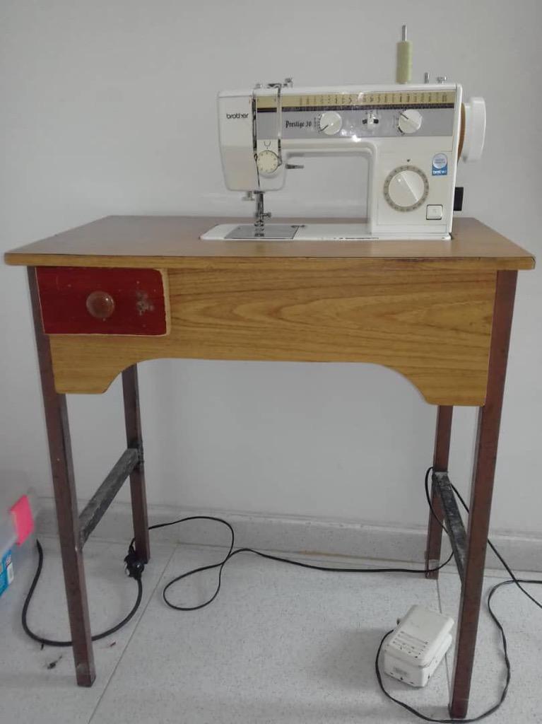 Maquina de Coser en Perfecto Estado