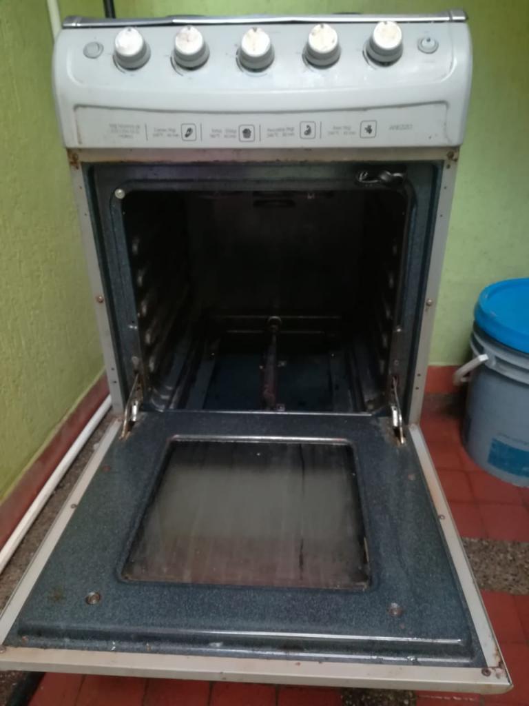 Vendo Estufa con Horno