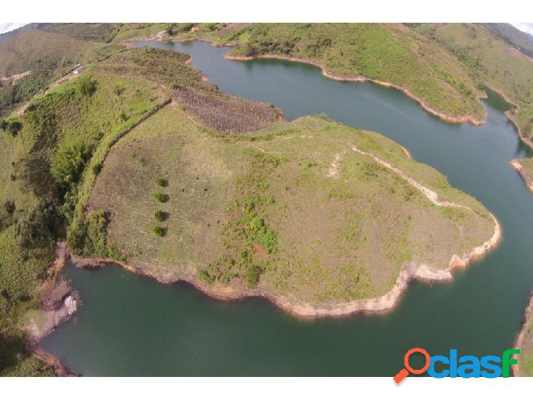 SE VENDE PENÍNSULA EN EL PEÑOL 48 MIL MTS