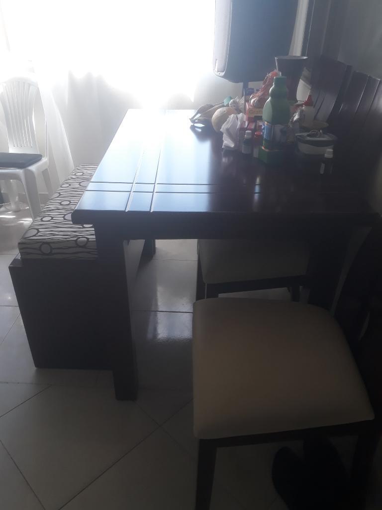 Se Vende Torre de Sonido Y Comedor de 5p