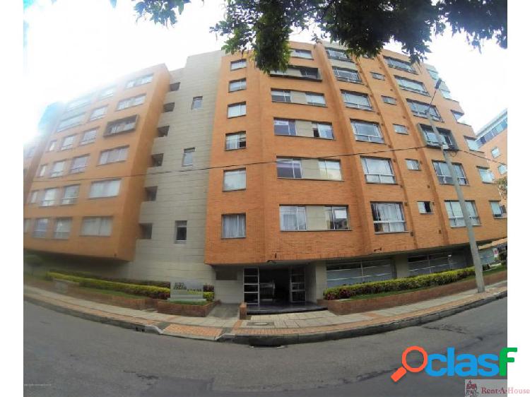 Apartamento en El Contador mls18-620RC
