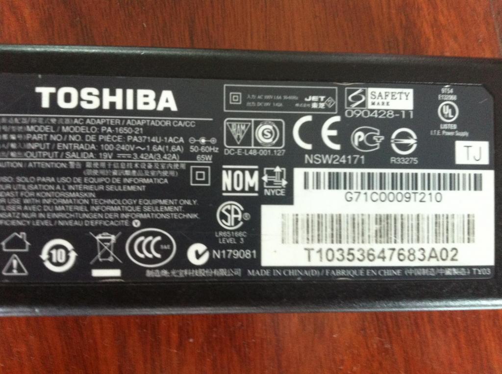 Cable cargador ORIGINAL portátil TOSHIBA PA