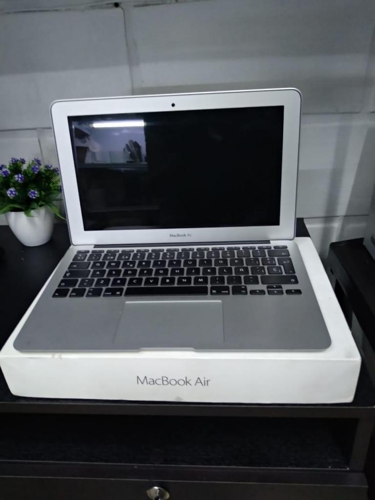 Hermoso Apple MAcbook Air