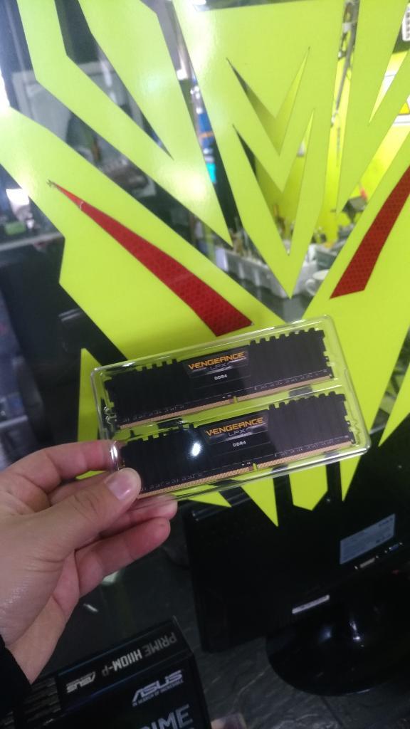 Memoria Ram Ddr4 Corsair 8gb mhz