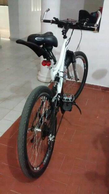 Bicicleta gw blanca