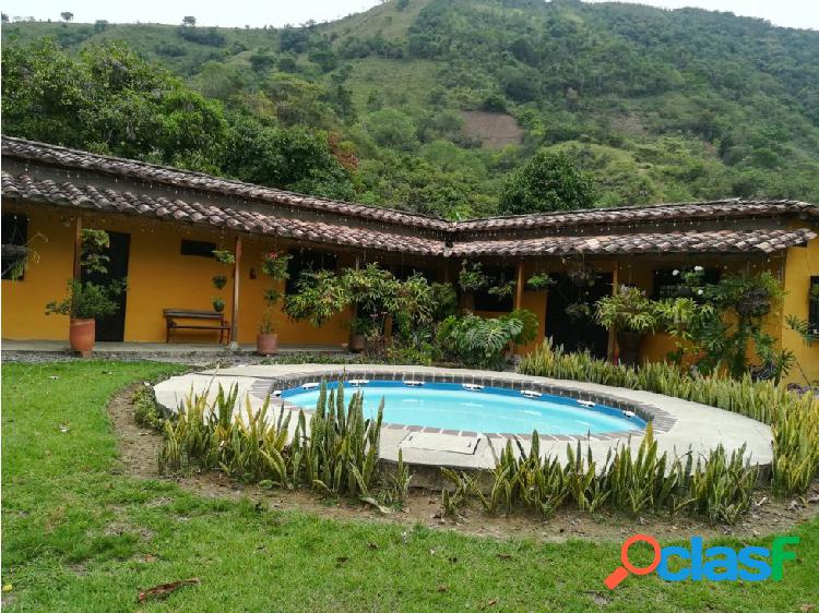 FINCA SAN JERONIMO 3200 MTS 360 MILLONES