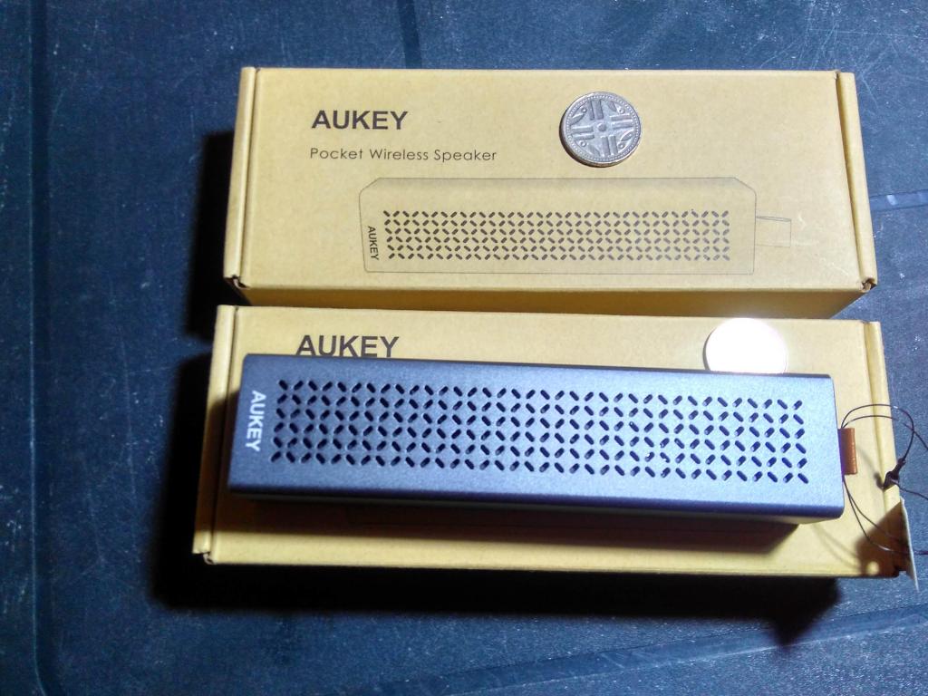 Bafles Bluetooth En Aluminio Aukey Skm29