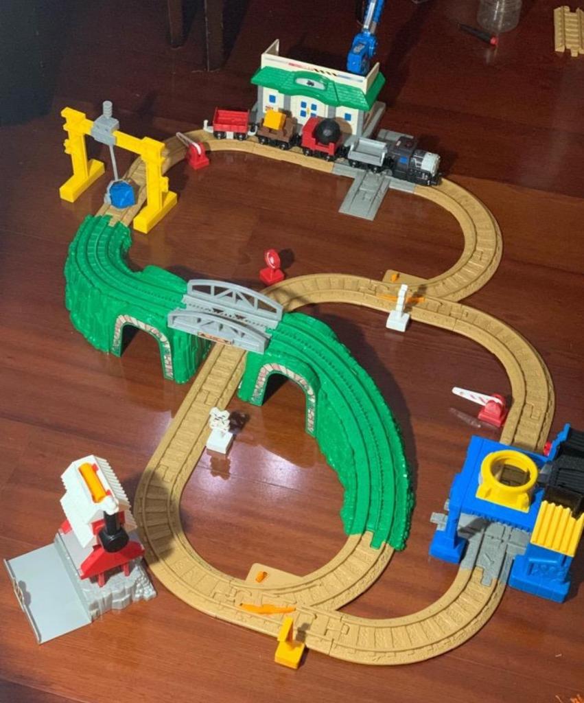 Tren de Baterias Fisher Price Geo Trax