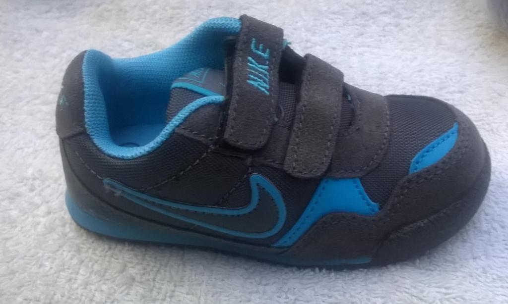 Zapatilla de Niño Nike Gris/Azul Importadas Nuevos