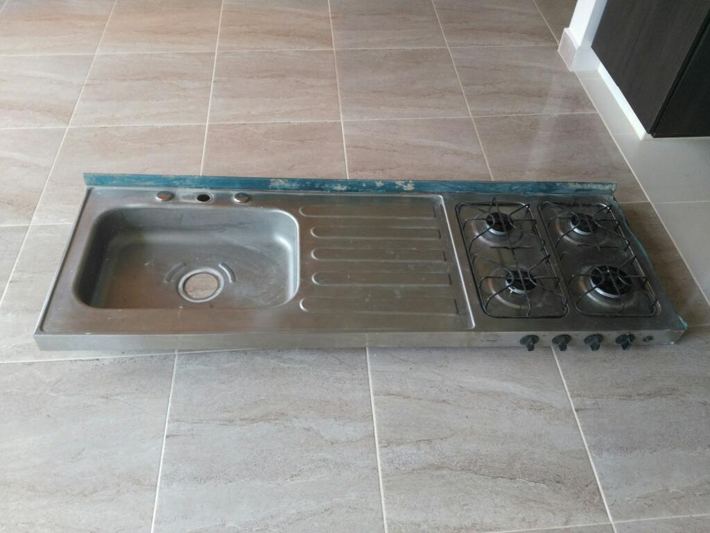 Vendo Meson con Cocina