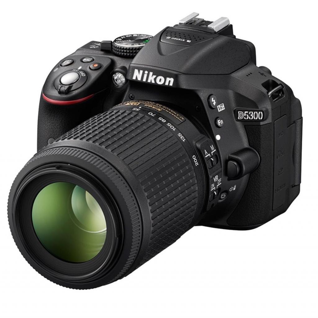 Cmara Nikon D lente mm vr 242 mpx WiFi gps
