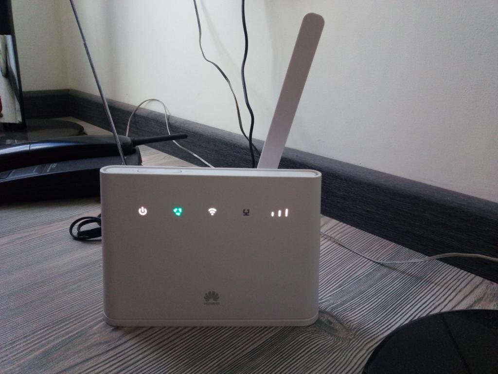 MODEM ROUTER 4G LTE HUAWEI B310S OBSEQUIO