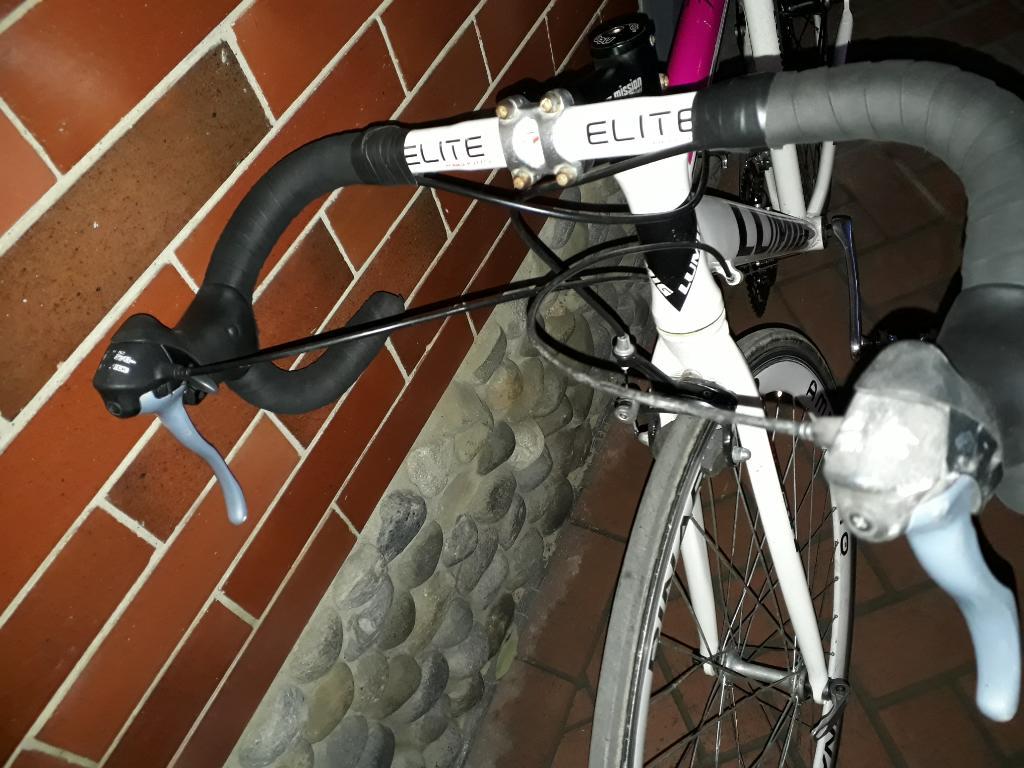 Vendo Bicicleta de Ruta Talla M Sora 8