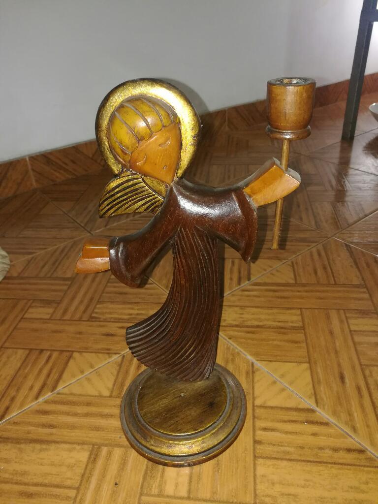 Candelabro Angel en Madera