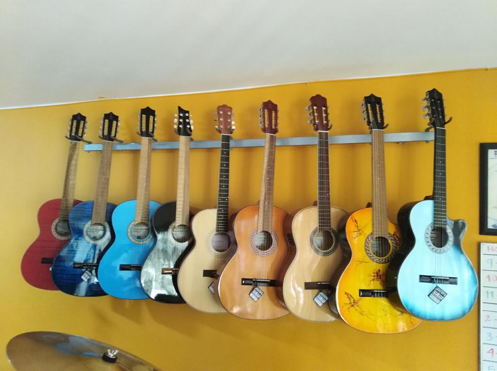 Guitarras Acústicas Nuevas