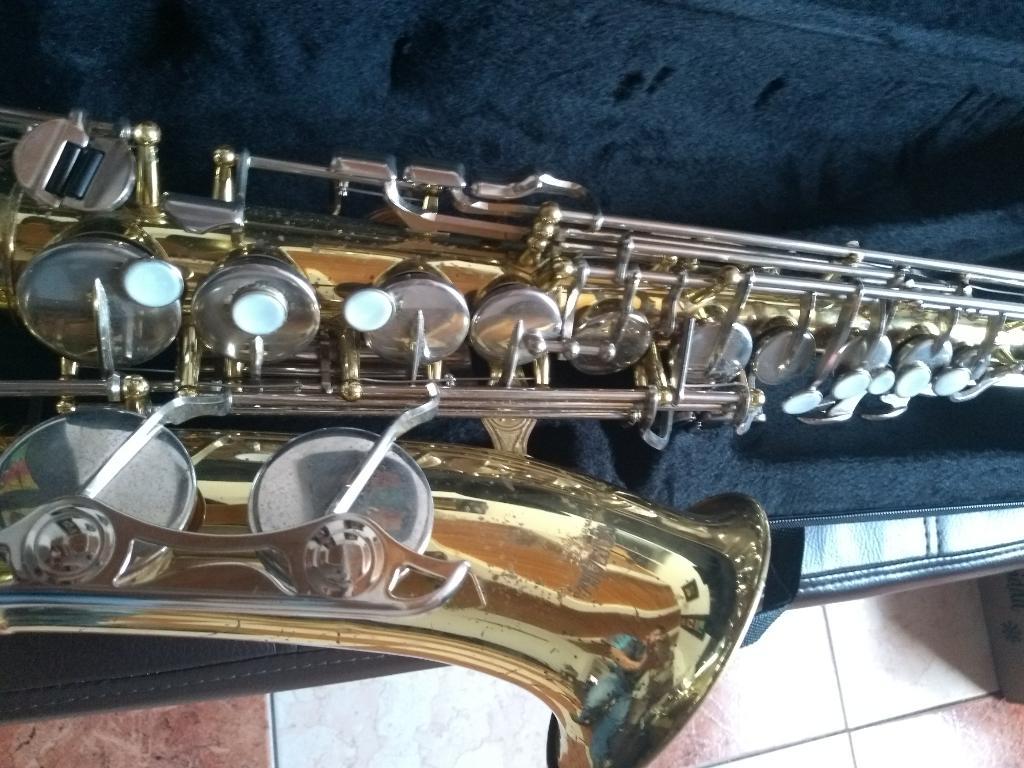 Saxofón Yamaha