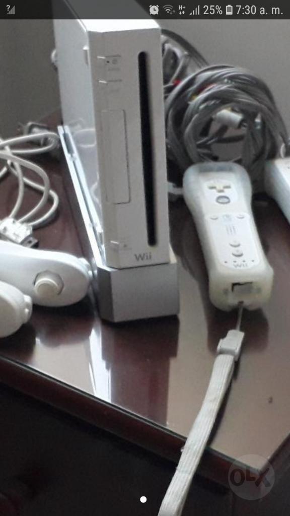 Nintendo Wii Completa con Tabla Alfonbra