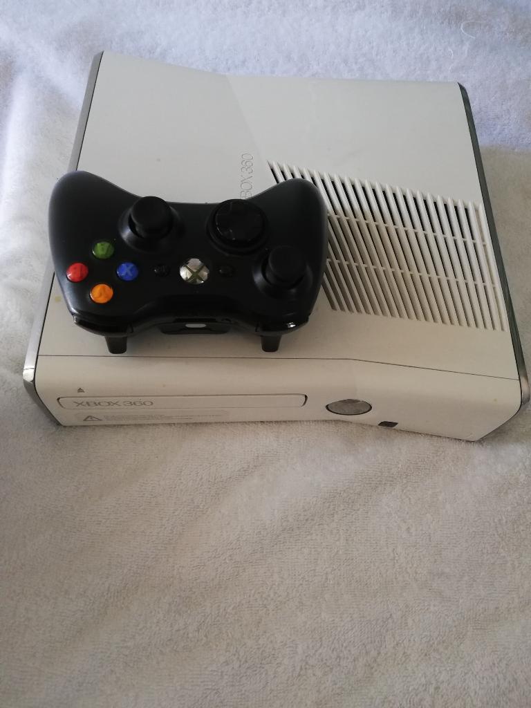 Xbox 360 Slim 320gb 40juegos Vendo Cambi