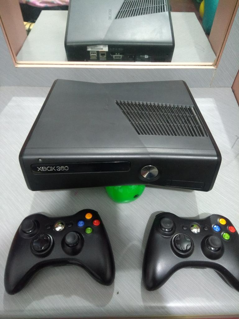 Xbox 360 Slim 5.0 Negociable