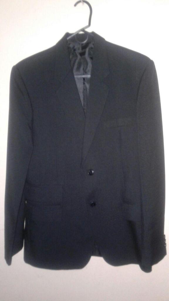 Blazer tipo chaqueta negro Talla S.