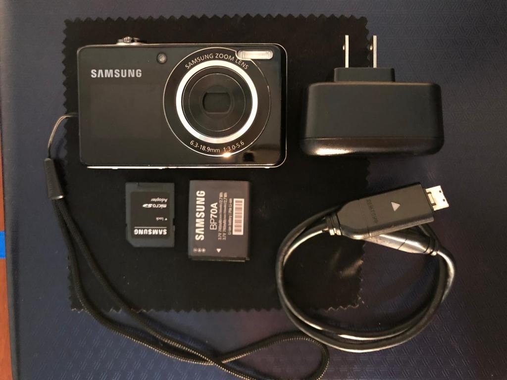 Camara digital Samsung PL100, DOBLE PANTALLA 12.2