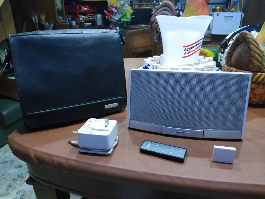 Parlante Bose Sounddock Portable