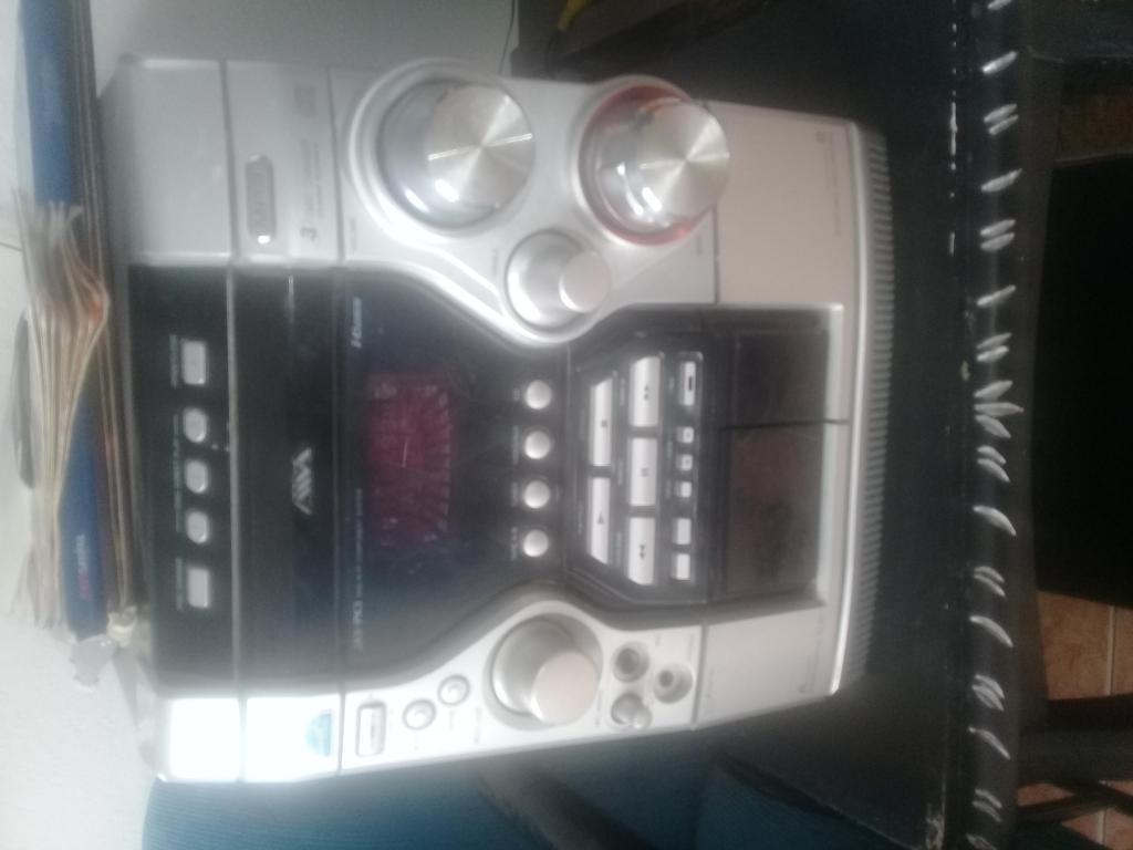 Vendo equipo aiwa