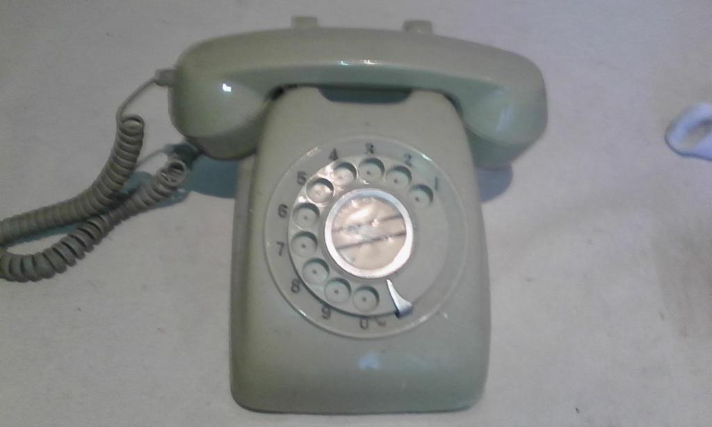 TELEFONO ANTIGUO