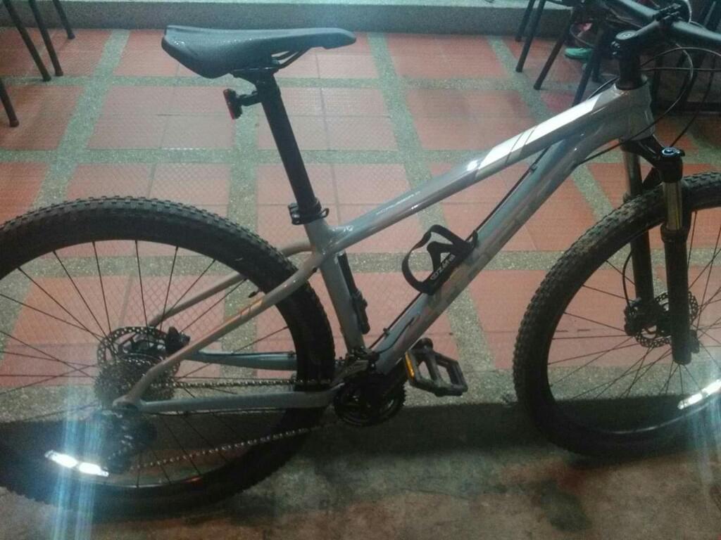 Bicicleta Treek X.caliber8,rin Vel